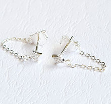 Load image into Gallery viewer, CHARLI Diamond shape Chain Earrings
